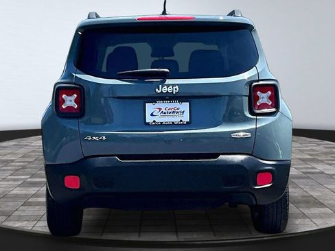 Used 2016 Jeep Renegade Latitude w/ Cold Weather Group AWD/4WD image 6