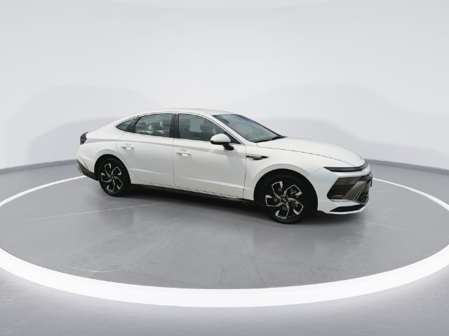 Used 2025 Hyundai Sonata SEL FWD image 9