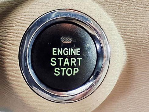 Used 2009 Toyota Venza image 18