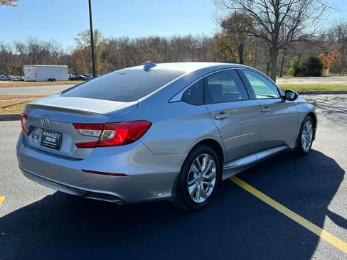 Used 2018 Honda Accord LX image 6