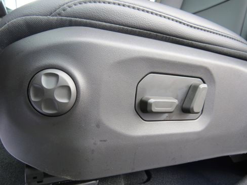 New 2026 Jeep Wrangler Sahara image 17