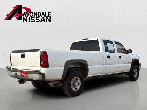 Used 2007 Chevrolet Silverado 2500 W/T w/ Skid Plate Package AWD/4WD image 7