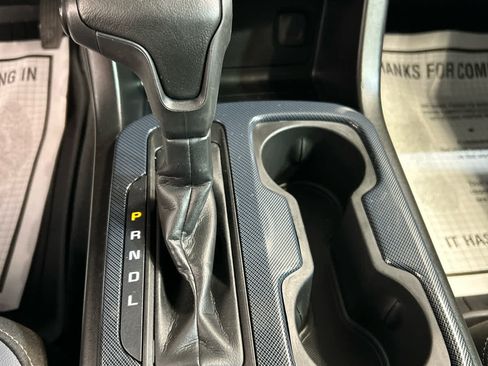 Used 2021 Chevrolet Colorado Z71 w/ Safety Package AWD/4WD image 6