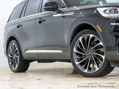 Used 2023 Lincoln Aviator Reserve w/ Equipment Group 201A AWD/4WD image 4