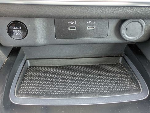 Used 2024 Nissan Rogue SV FWD image 23