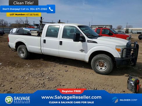 Used 2012 Ford F250 XL w/ Camper Pkg image 5