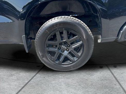 Used 2024 Chevrolet Silverado 1500 Custom AWD/4WD image 20
