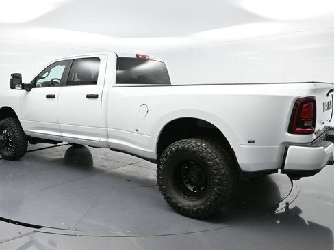 Used 2025 RAM 3500 Big Horn AWD/4WD image 5