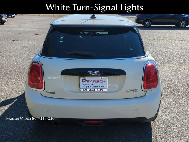Used 2018 MINI Cooper 2-Door Hardtop FWD image 5