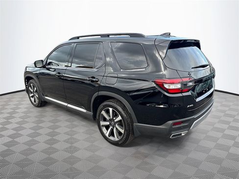 Used 2025 Honda Pilot Elite image 6
