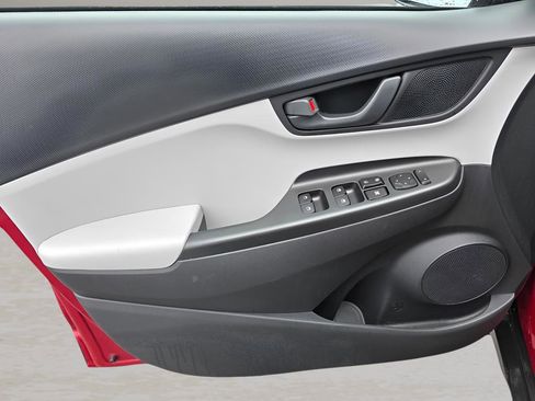 Certified 2023 Hyundai Kona SEL image 16