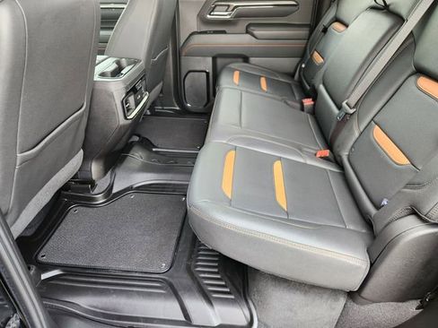 Used 2024 GMC Sierra 2500 AT4 w/ AT4 Premium Plus Package image 24