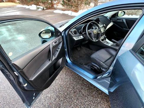 Used 2010 MAZDA MAZDA3 i Touring image 21
