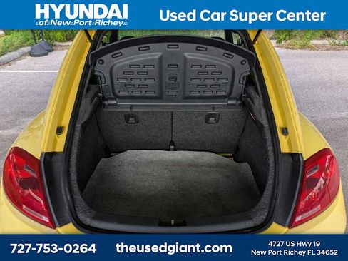 Used 2012 Volkswagen Beetle 2.5 FWD image 12