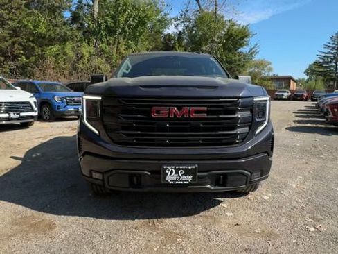 New 2026 GMC Sierra 1500 Elevation image 3