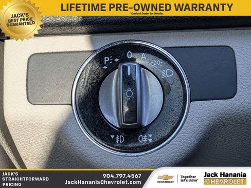 Used 2010 Mercedes-Benz C 300 Sedan image 29