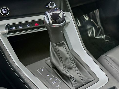 Used 2022 Audi Q3 2.0T Premium w/ Convenience Package image 7