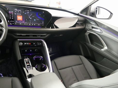 Certified 2025 Audi Q5 2.0T Premium Plus w/ Premium Plus image 27