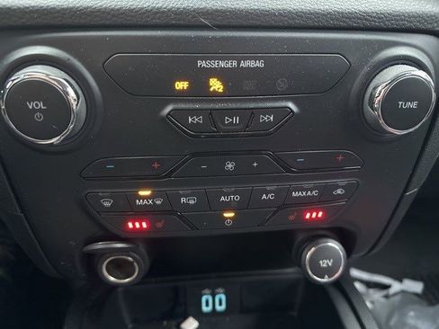 Used 2019 Ford Ranger XLT w/ Equipment Group 302A Luxury image 17