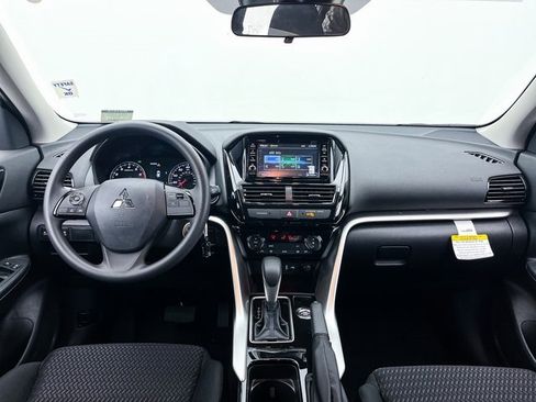 New 2025 Mitsubishi Eclipse Cross ES image 19