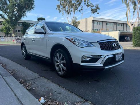 Used 2016 INFINITI QX50 AWD w/ Premium Package image 9