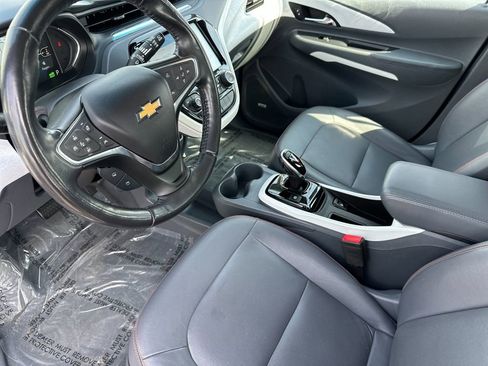Used 2019 Chevrolet Bolt Premier w/ Infotainment Package image 10