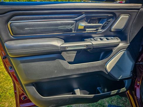Used 2019 RAM 1500 Limited AWD/4WD image 12