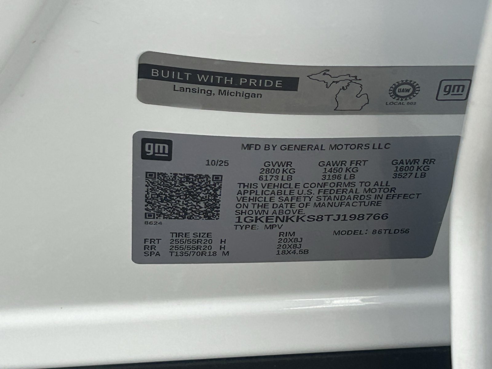 Used 2026 GMC Acadia Elevation w/ Elevation Premium Package FWD image 21