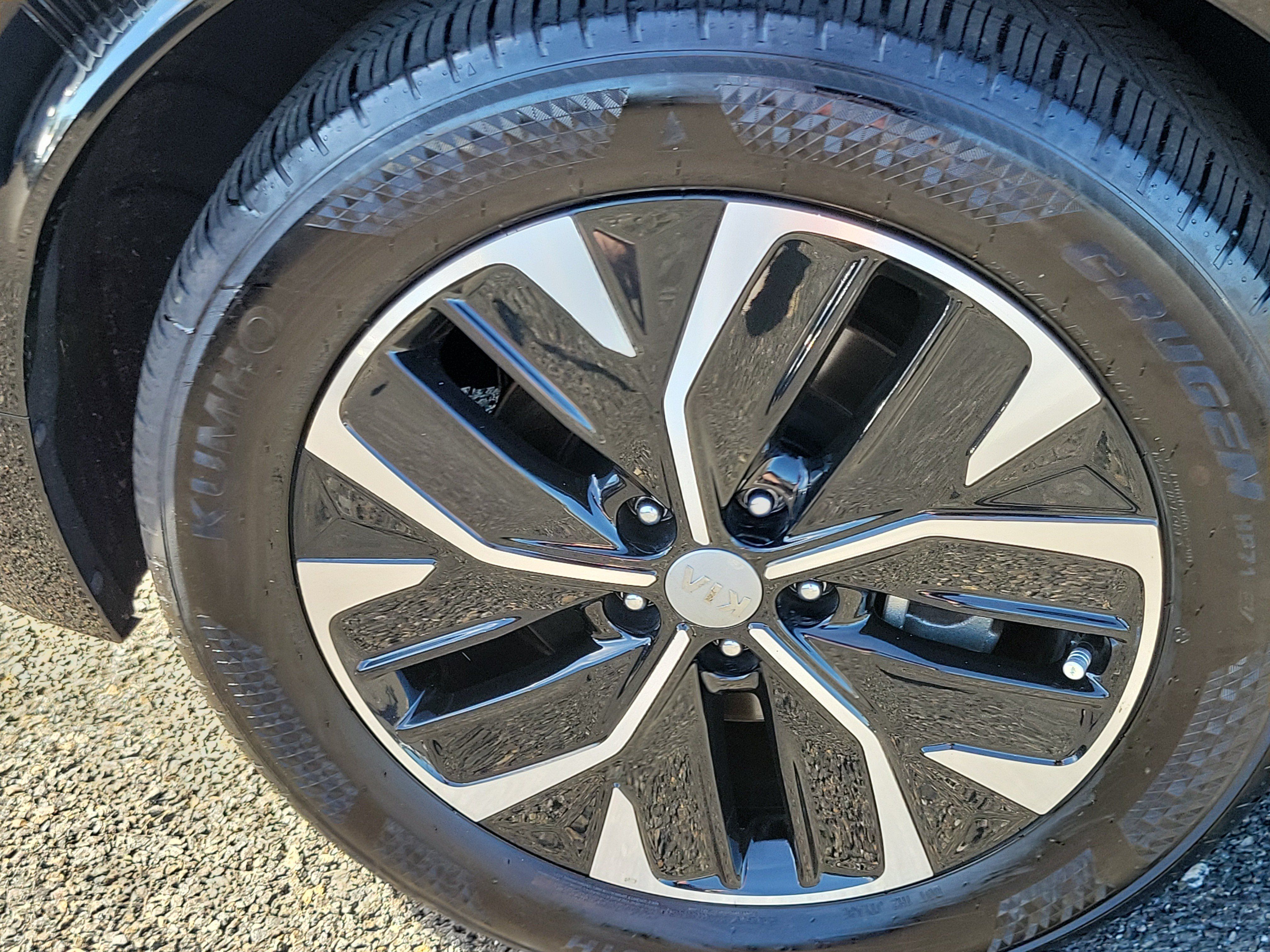 Used 2024 Kia EV6 Wind w/ Wind Technology Package RWD image 26