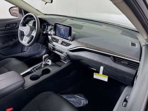 New 2026 Nissan Altima 2.5 SV FWD image 23