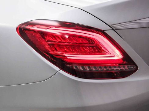 Used 2021 Mercedes-Benz C 300 Sedan image 7