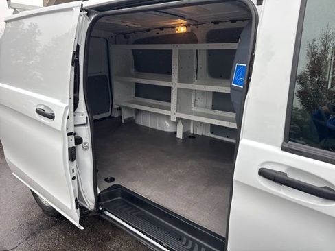 Used 2023 Mercedes-Benz Metris image 31