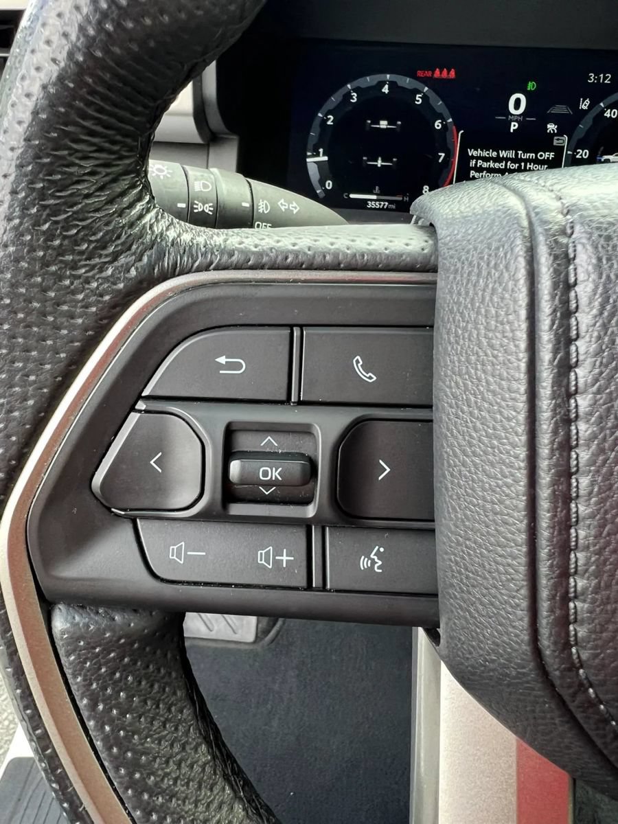 Used 2025 Toyota Tacoma TRD Off-Road AWD/4WD image 14