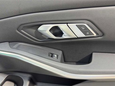 Used 2021 BMW 330i Sedan w/ Premium Package image 13