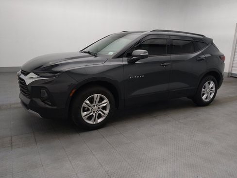 Used 2019 Chevrolet Blazer LT FWD image 2