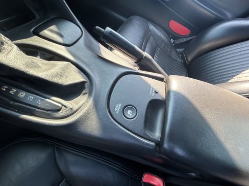 Used 2002 Chevrolet Corvette Coupe w/ Preferred Equipment Group2 RWD image 35