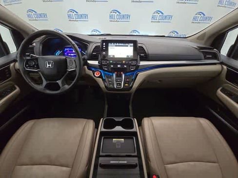 Certified 2024 Honda Odyssey Elite image 16