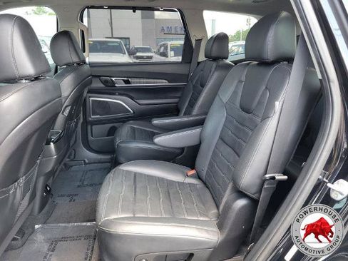 Used 2023 Kia Telluride SX Prestige AWD/4WD image 17