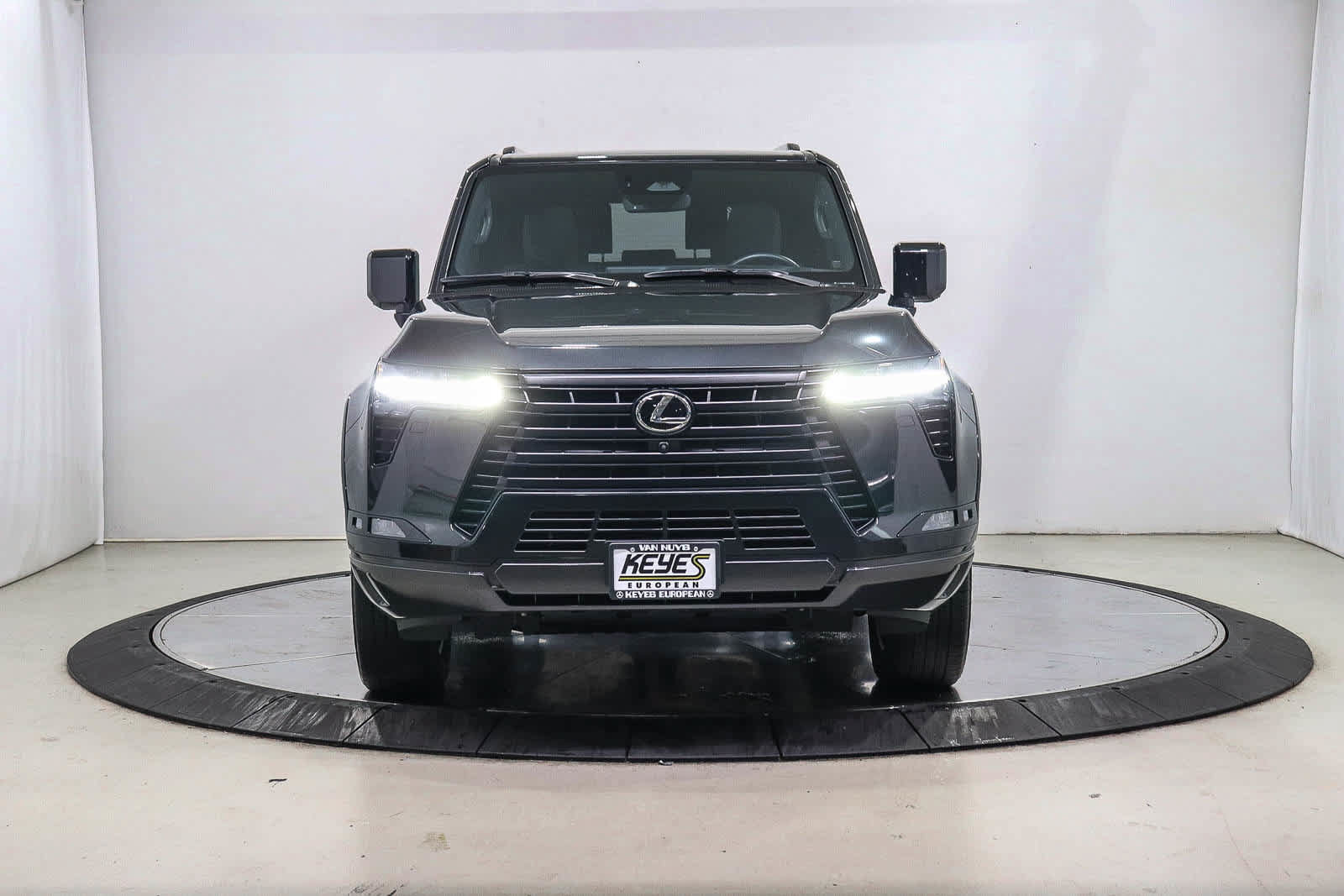 Used 2024 Lexus GX 550 w/ Accessory Package (Z1) AWD/4WD image 6