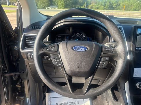 Used 2022 Ford Edge SE image 20