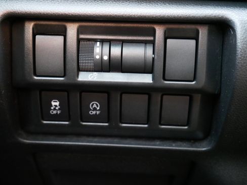 Used 2023 Subaru Crosstrek 2.0i AWD/4WD image 26