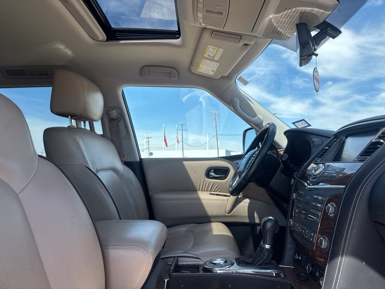 Used 2019 Nissan Armada Platinum w/ Captain's Chairs Package RWD image 31