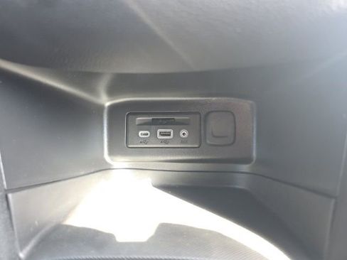 Used 2023 Chevrolet Equinox RS w/ RS Leather Package image 26