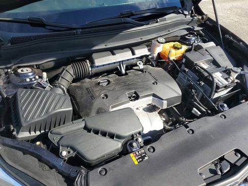 Used 2020 Buick Envision Preferred w/ LPO, Cargo Package image 9