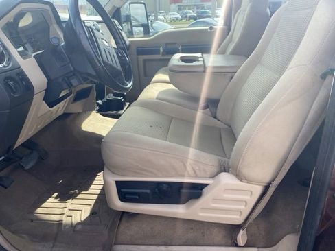 Used 2010 Ford F250 4x4 Regular Cab Super Duty image 15