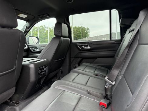 Used 2023 Chevrolet Suburban LT AWD/4WD image 19