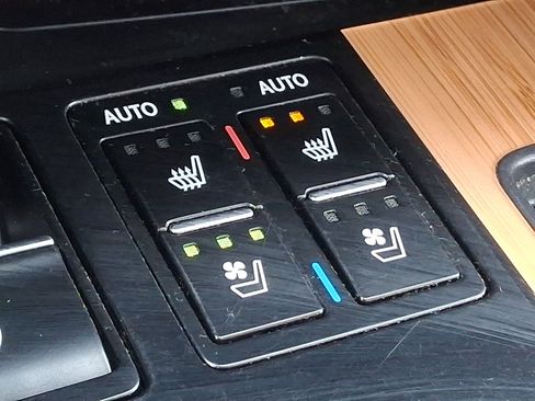 Used 2021 Lexus RX 350L Premium w/ Premium Package AWD/4WD image 27