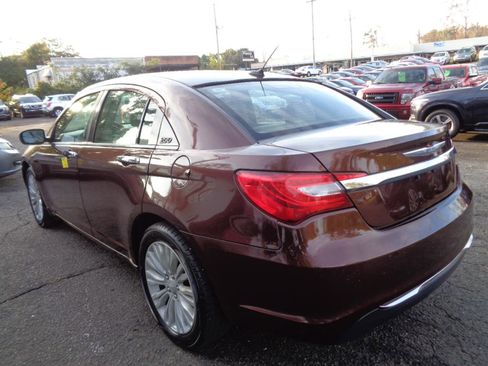 Used 2012 Chrysler 200 Limited FWD image 7
