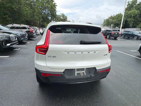Certified 2025 Volvo XC40 B5 Ultra AWD/4WD image 12