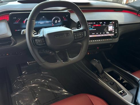 Used 2026 Dodge Charger Scat Pack AWD/4WD image 12